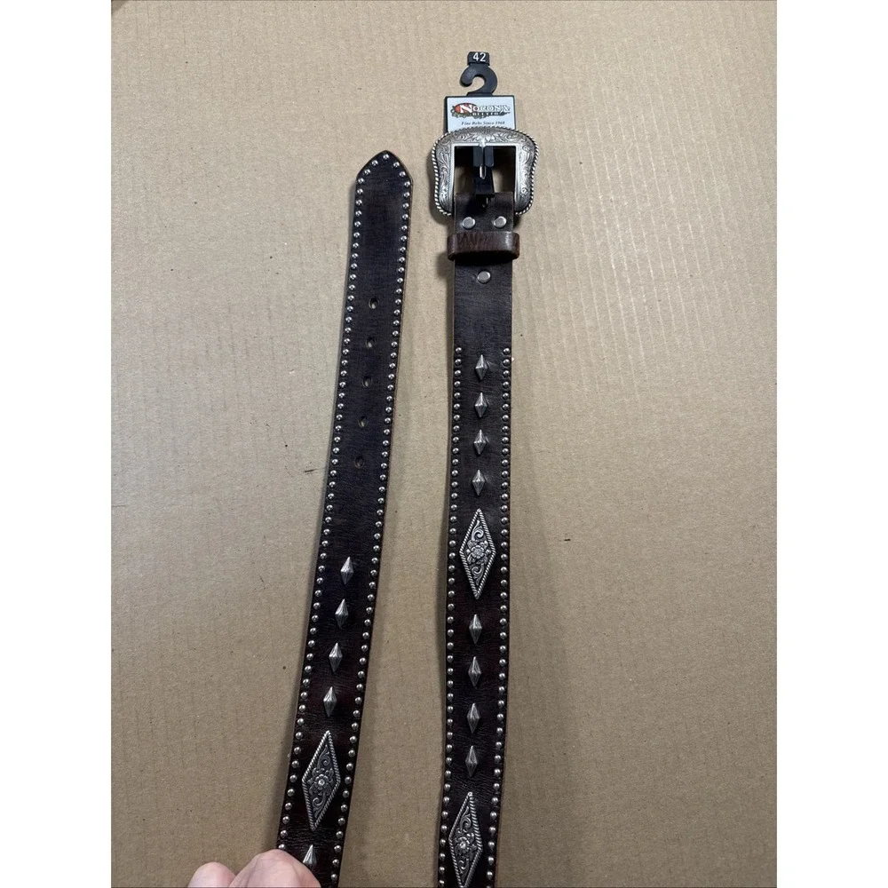Nocona‎ Belt Co size 42 Leather Stidded WESTERN BELT w Floral